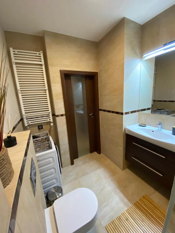 Secret Apartments Chelmska 55M2 ワルシャワ エクステリア 写真