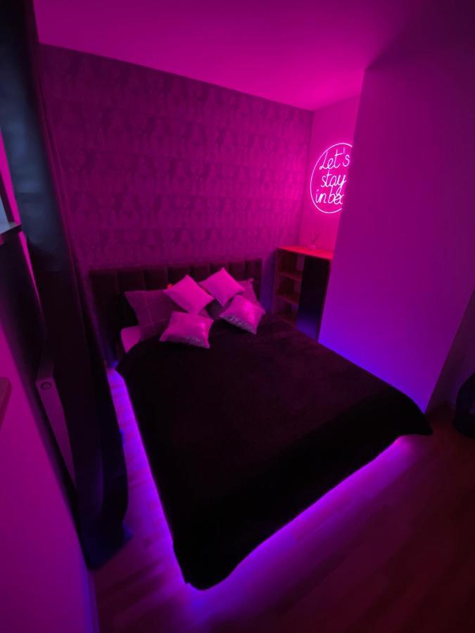 Secret Apartments Chelmska 55M2 ワルシャワ エクステリア 写真