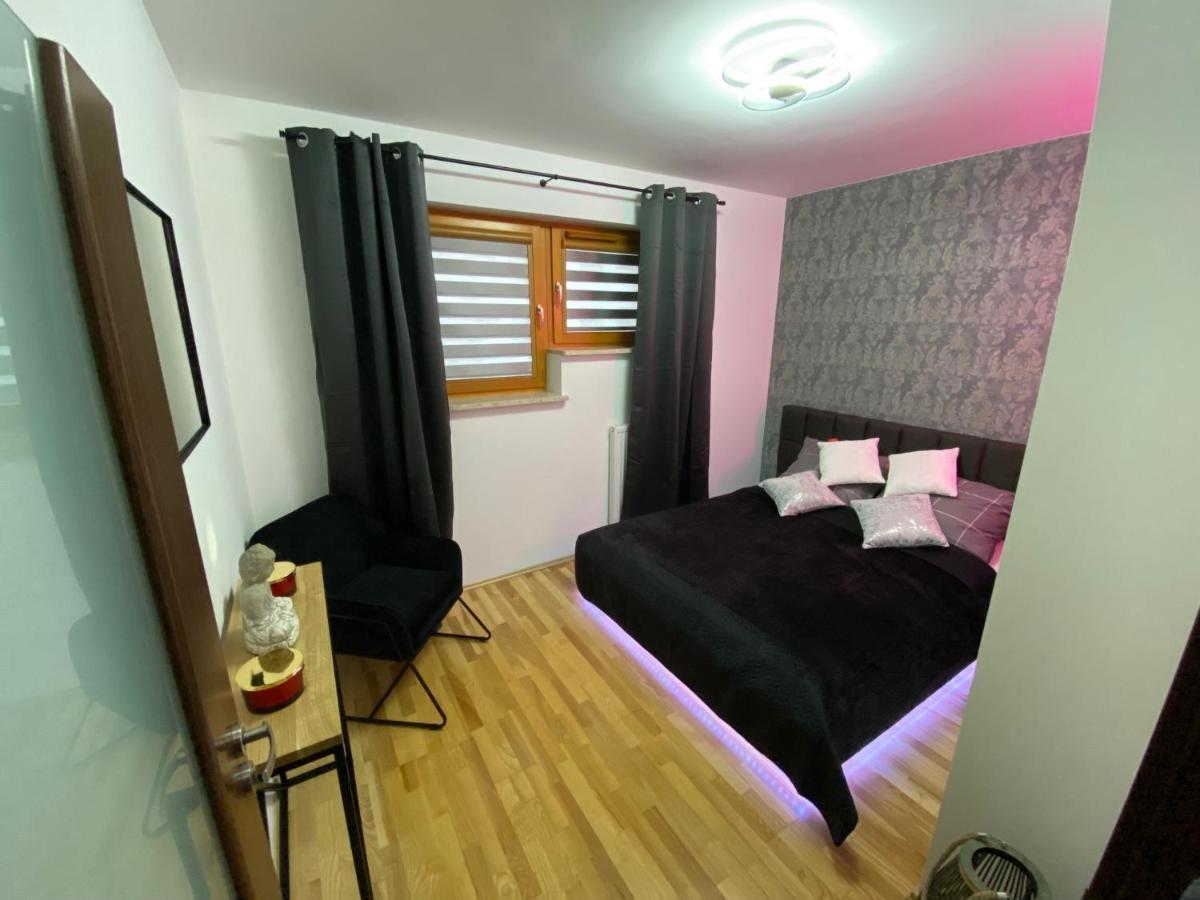 Secret Apartments Chelmska 55M2 ワルシャワ エクステリア 写真