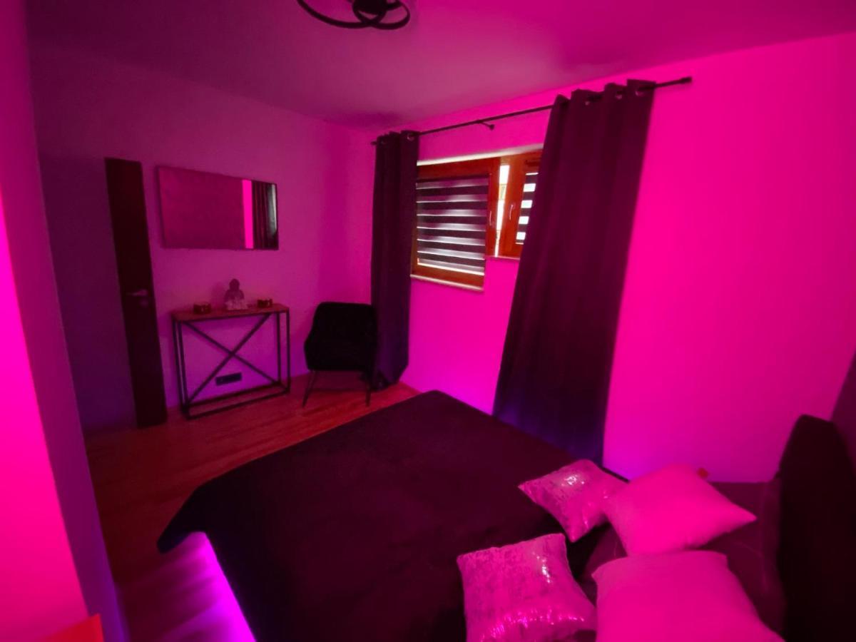 Secret Apartments Chelmska 55M2 ワルシャワ エクステリア 写真
