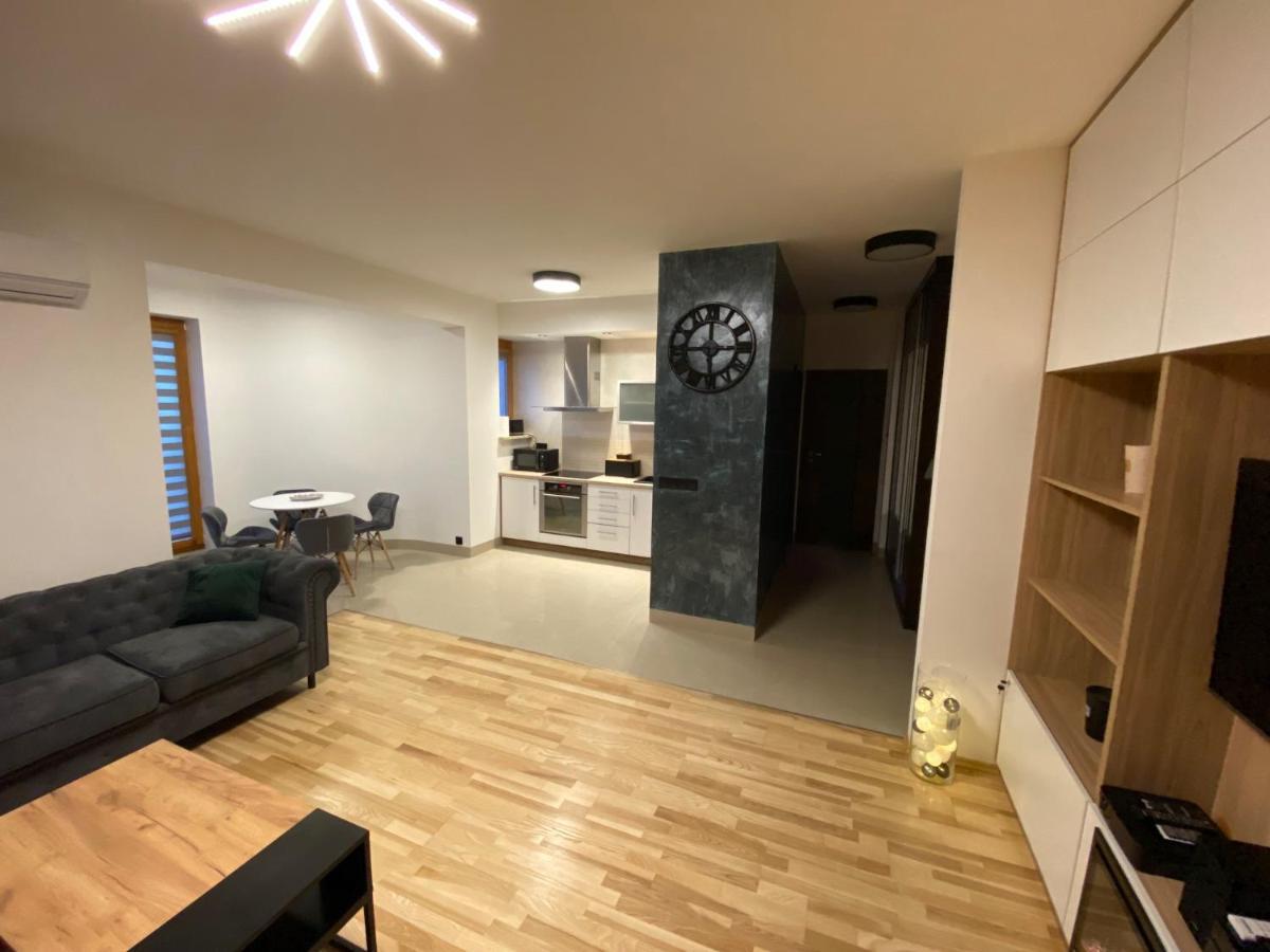 Secret Apartments Chelmska 55M2 ワルシャワ エクステリア 写真