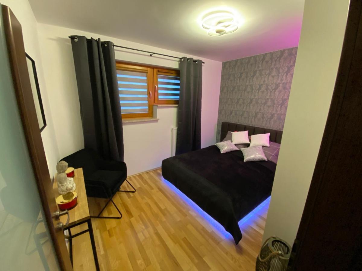 Secret Apartments Chelmska 55M2 ワルシャワ エクステリア 写真