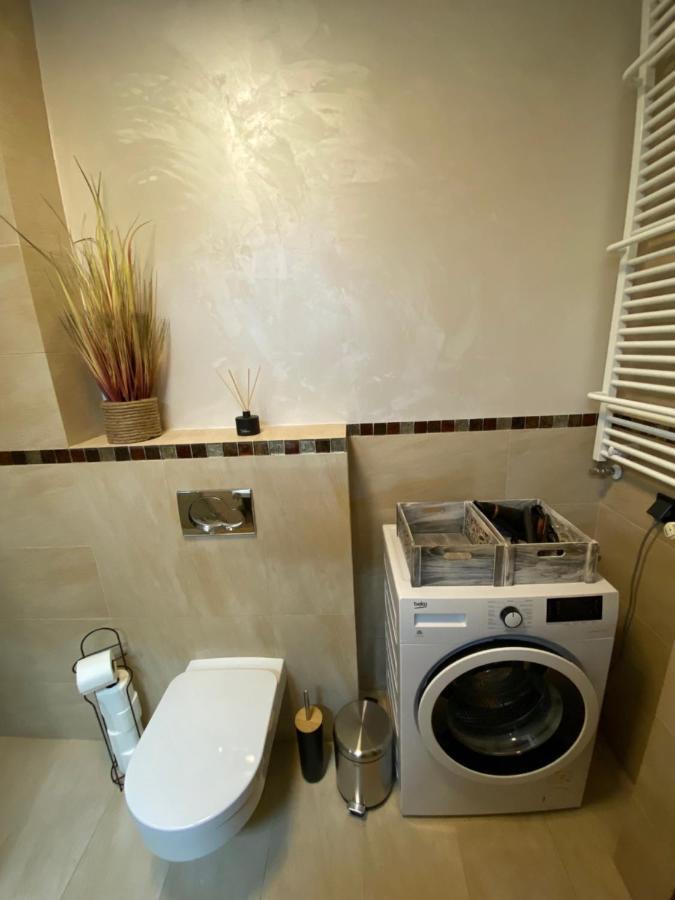 Secret Apartments Chelmska 55M2 ワルシャワ エクステリア 写真